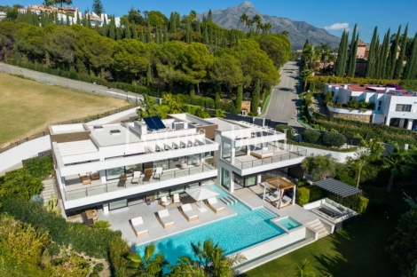 Villas exclusivas en venta en Nueva Andalucía. Marbella. Costa del Sol.