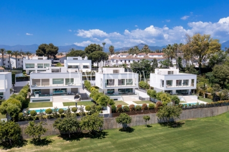 Marbella. Guadalmina Baja. Villa de lujo en venta. Propiedades exclusivas en la Costa del Sol.