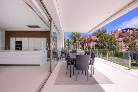 Marbella. Guadalmina Baja. Villa de lujo en venta. Propiedades exclusivas en la Costa del Sol.