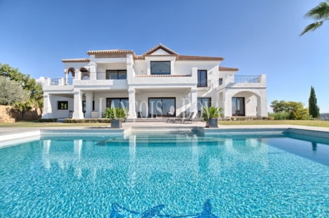 Benahavís. Los Flamingos Golf Resort. Villa exclusiva en venta.