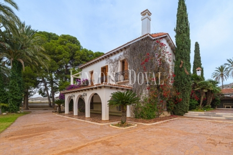 Alicante. Novelda. Venta finca ecuestre y eventos.