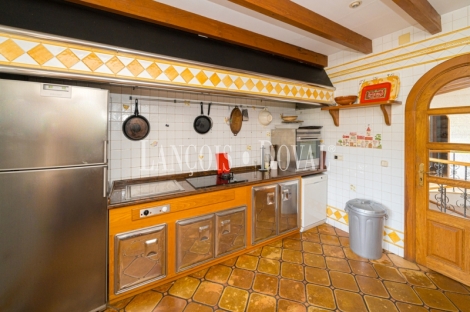 Alicante. Novelda. Venta finca ecuestre y eventos.
