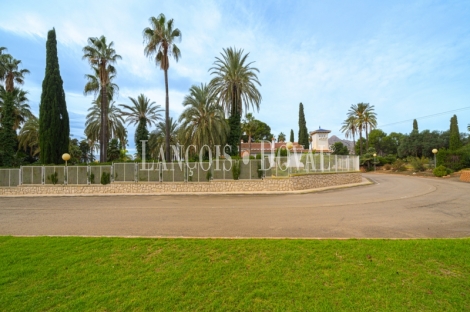 Alicante. Novelda. Venta finca ecuestre y eventos.