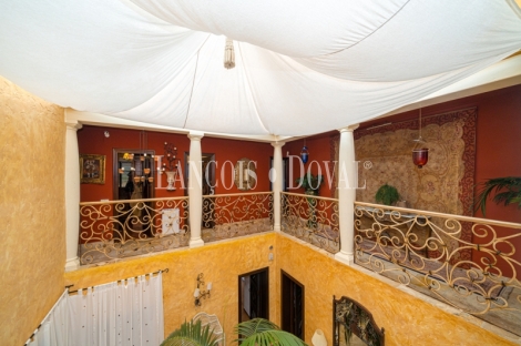 Rincon de Loix. Benidorm. Exclusiva y elegante villa en venta. Zona residencial