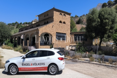 Finestrat. Alicante. Restaurante y proyecto Bed&Breakfast en venta. 