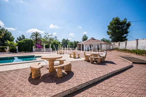 Alicante. La Nucia. Finca única y exclusiva en venta en entorno privilegiado