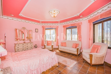 Alicante. La Nucia. Finca única y exclusiva en venta en entorno privilegiado