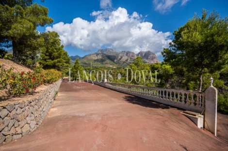 Alicante. La Nucia. Finca única y exclusiva en venta en entorno privilegiado