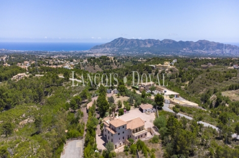 Alicante. La Nucia. Finca única y exclusiva en venta en entorno privilegiado