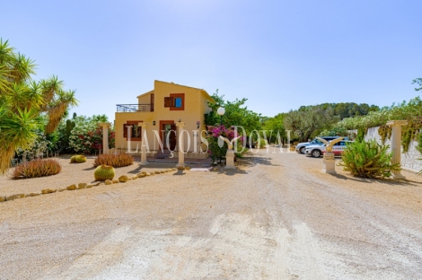 Relleu. Alicante. Finca en venta ideal hotel boutique.