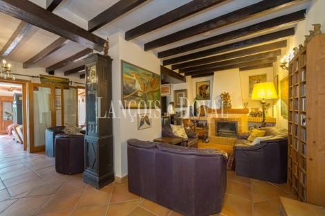 Relleu. Alicante. Finca en venta ideal hotel boutique.