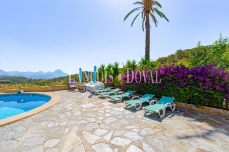 Relleu. Alicante. Finca en venta ideal hotel boutique.