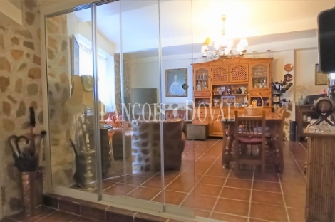 Guadalajara. La Alcarria. Singular casa de pueblo en venta. Ruguilla. Cifuentes.