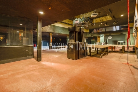 Yunquera de Henares. Guadalajara. Edificio singular en venta. Dotacional, comercial y residencial.
