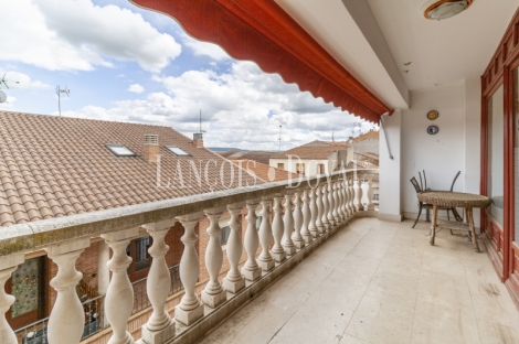 Yunquera de Henares. Guadalajara. Edificio singular en venta. Dotacional, comercial y residencial.