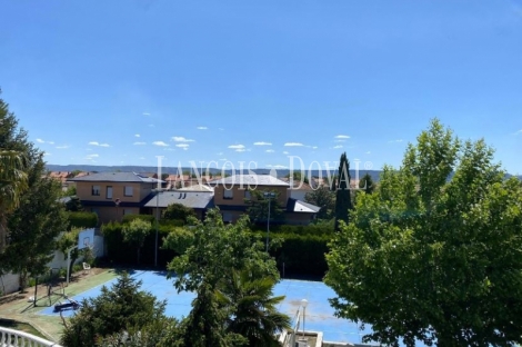 Guadalajara. Villa exclusiva en venta. Cabanillas del Campo. Ideal eventos o residencia.