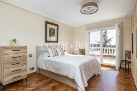 Madrid. Las Rozas. Exclusivo chalet en venta con vistas panorámicas.
