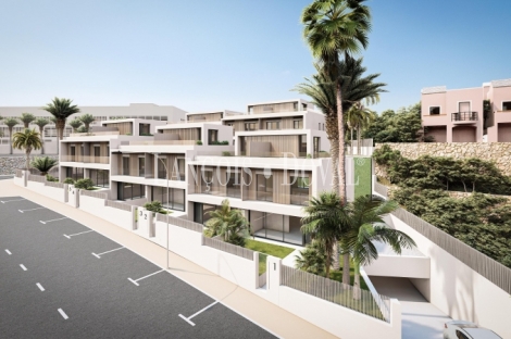 Estepona. Venta Nueva Promoción de Chalets Adosados con Vistas al Mar