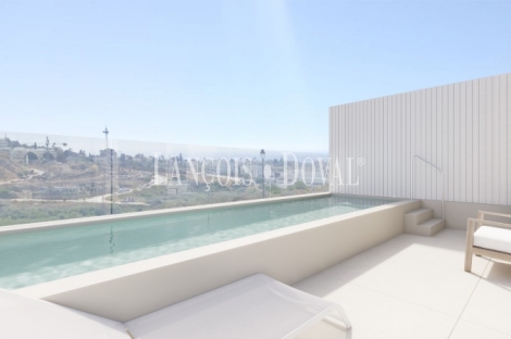 Estepona. Venta Nueva Promoción de Chalets Adosados con Vistas al Mar
