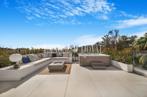 Marbella. Lomas del Marqués. Venta Villa de Obra Nueva cerca del Centro
