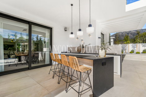 Marbella. Lomas del Marqués. Venta Villa de Obra Nueva cerca del Centro