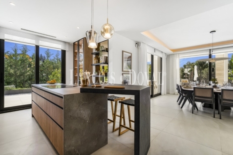 Marbella. Lomas del Marqués. Venta Villa de Obra Nueva cerca del Centro