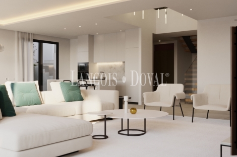 Estepona. Promoción de Villas en venta con vistas al mar cerca de Campo de Golf