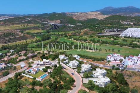 Estepona. Venta Nueva Promoción de Villas obra nueva con vistas al Mar