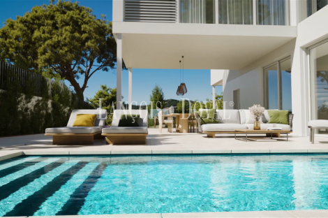 Estepona. Venta Nueva Promoción de Villas obra nueva con vistas al Mar