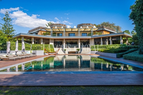 Marbella. Guadalmina. Villa exclusiva en venta. Golf. Parcela de 3106m2