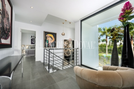 Benahavís. Atalaya. Villa moderna en venta entre Marbella y Estepona.