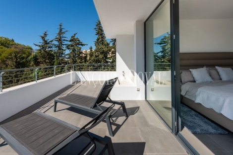 Benahavís. Atalaya. Villa moderna en venta entre Marbella y Estepona.