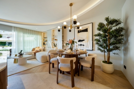 Marbella. Terrazas Las Lomas. Exclusivo Piso en venta. Vistas al mar