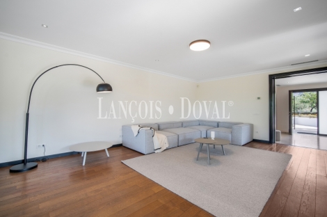 Marbella. Las Lomas. Magnífica Villa en venta cerca de Centro y de la Playa Marbella. Las Lomas. Magnífica Villa en venta cerca de Centro y de la Playa