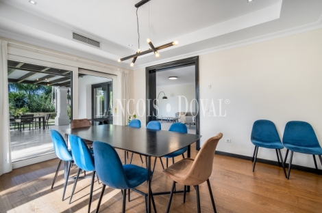 Marbella. Las Lomas. Magnífica Villa en venta cerca de Centro y de la Playa Marbella. Las Lomas. Magnífica Villa en venta cerca de Centro y de la Playa
