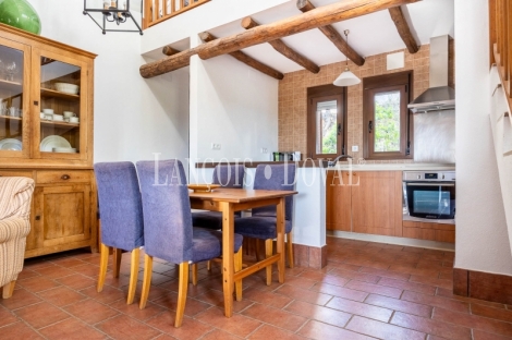 Sierra de Aracena. Huelva. Casas rurales y finca  en venta. Valdelarco.