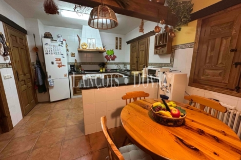  Cuenca.  Venta Sensacional Chalet con encanto rústico en Villalba de la Sierra.