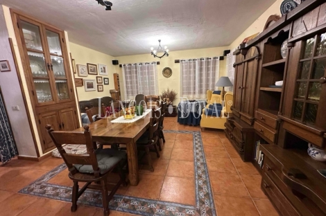  Cuenca.  Venta Sensacional Chalet con encanto rústico en Villalba de la Sierra.