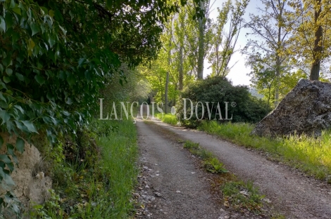 Cuenca. Finca en venta junto al Parador Nacional y el Puente de San Pablo