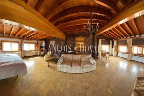 Serranía de Cuenca. Casa rural con encanto rústico en venta. Portilla. 
