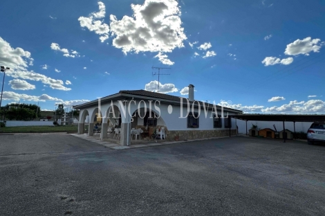Cuenca. Arcas Del Villar. Finca en venta con dos casas. Ideal turismo rural