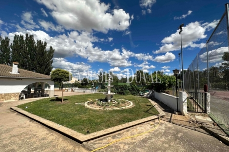 Cuenca. Arcas Del Villar. Finca en venta con dos casas. Ideal turismo rural