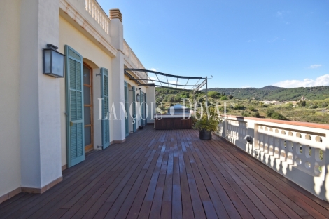 Vilassar de Dalt. Exclusivo ático en venta con vistas a mar. Maresme