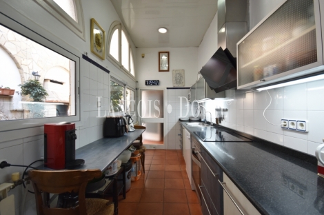 El Masnou. Maresme. Casa señorial en venta frente al mar. Costa de Barcelona