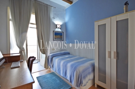 El Masnou. Maresme. Casa señorial en venta frente al mar. Costa de Barcelona