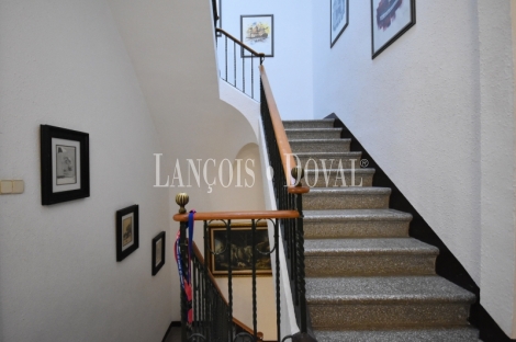 El Masnou. Maresme. Casa señorial en venta frente al mar. Costa de Barcelona