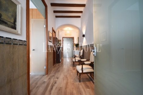 El Masnou. Maresme. Casa señorial en venta frente al mar. Costa de Barcelona