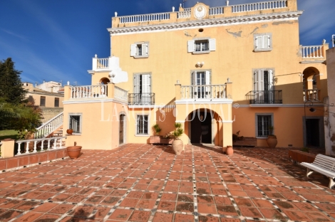 Teià. Maresme. Casa señorial restaurada en venta. Centro urbano.