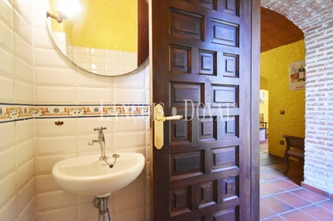 Teià. Maresme. Casa señorial restaurada en venta. Centro urbano.