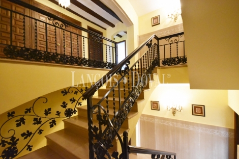 Teià. Maresme. Casa señorial restaurada en venta. Centro urbano.